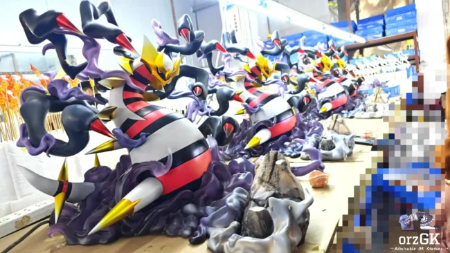 Collection Hall Studio - Pokémon Cynthia VS Giratina